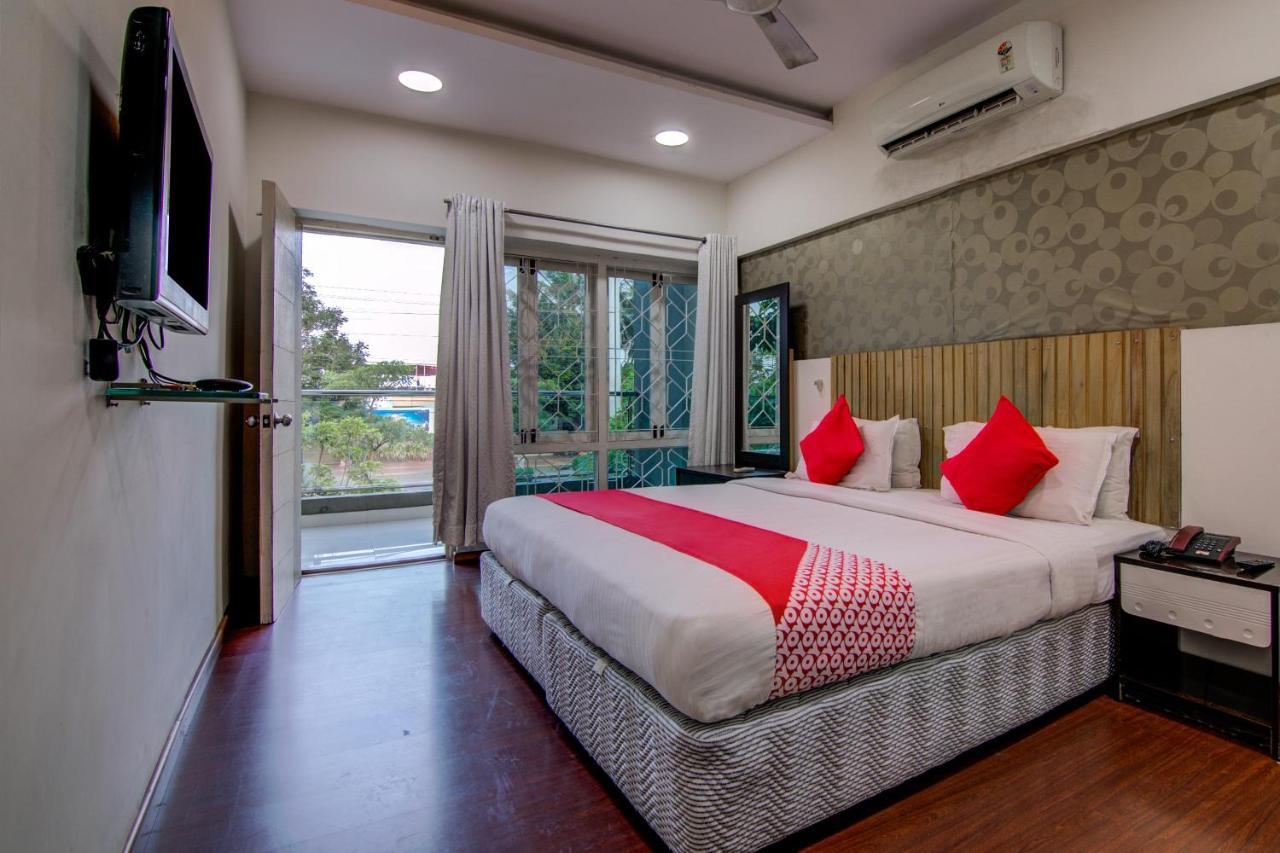 Oyo Hotel 55 Lawsons Bay Jalaripeta Bagian luar foto